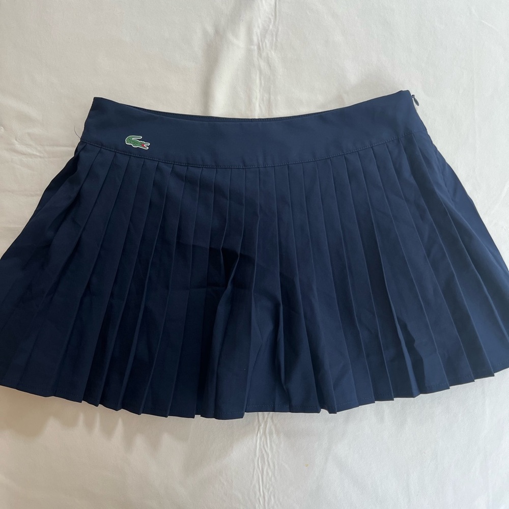Lacoste navy blue pleated skort size 32 worn twice